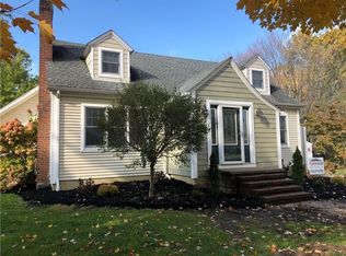 186 S Crescent Dr, Hermitage, PA 16148