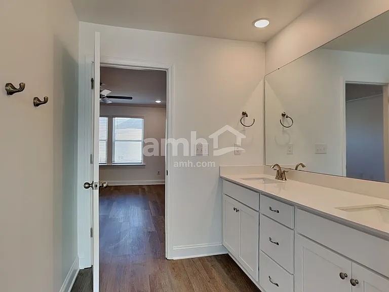 6034 Rosemore Ln — Photo 16