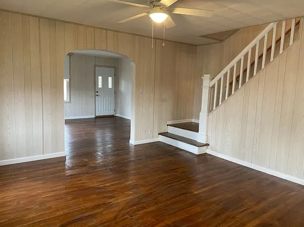 165 Main St, Smock, PA 15480