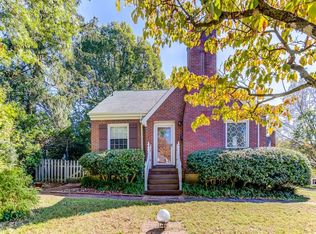 2816 Woodlawn Ave SW, Roanoke, VA 24015