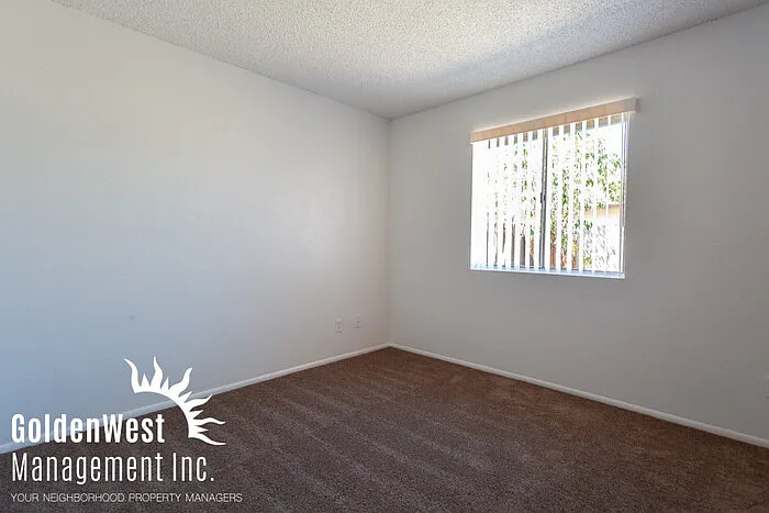4434 W Sunnyslope Ln — Photo 15