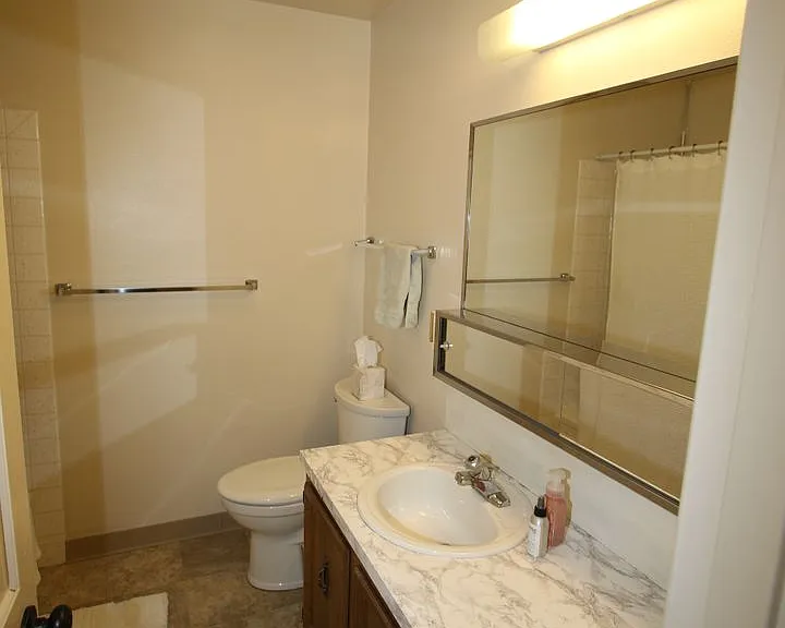 2230 Daybreak Ct — Photo 3