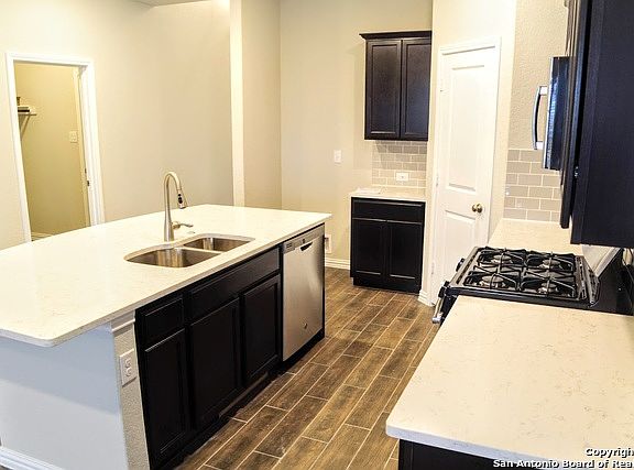 5th image of 7847 Belmont Vly