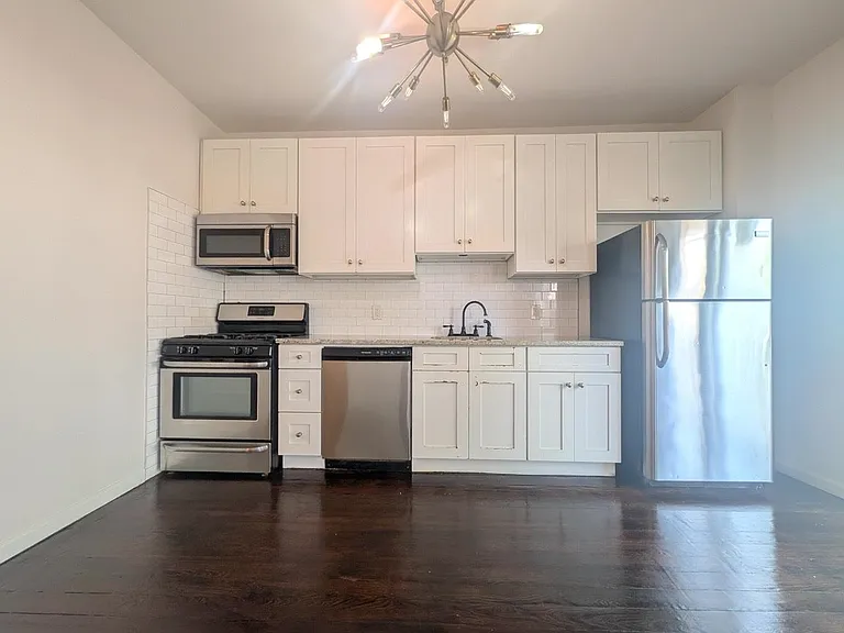 3361 Kennedy Blvd #2 — Photo 3
