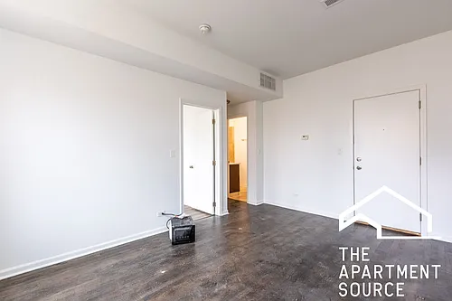 5054 N Winthrop Ave #201 Photo 1