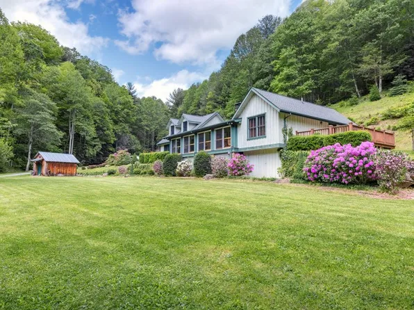 200 Old Buck Mountain Rd, Roan Mountain, TN 37687