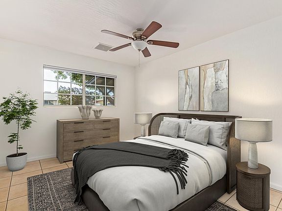 BEDROOM (VIRTUALLY STAGED)