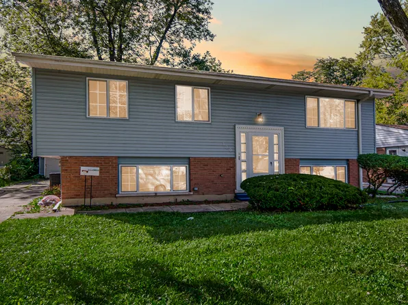 120 Indiana St, Park Forest, IL 60466