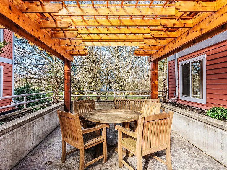 Madrona Court — Photo 20