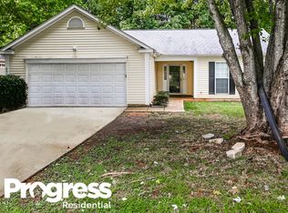 6913 Alanbrook Rd, Charlotte, NC 28215