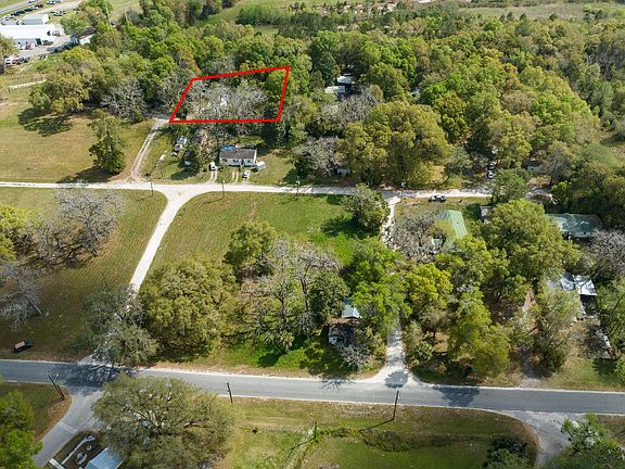 4th image of 421 Railroad Ave SE
