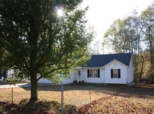 3505 Lakeview Dr, Gainesville, GA 30501