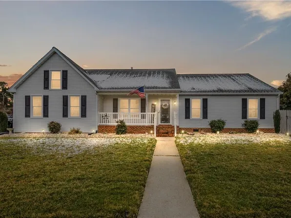 805 Poplar Ridge Dr, Chesapeake, VA 23322