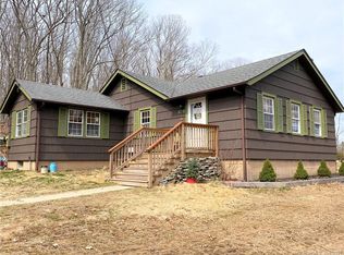 16 Romagna Rd, Niantic, CT 06357