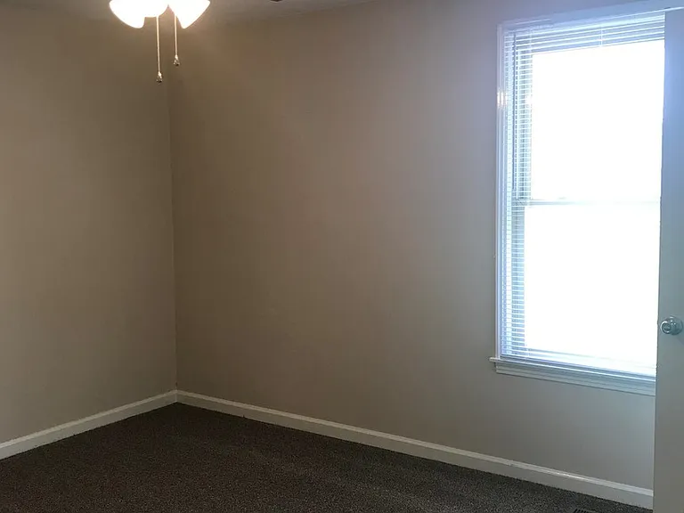 808 Bedford Dr — Photo 16