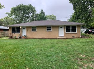 1323 Alms Dr, Champaign, IL 61820