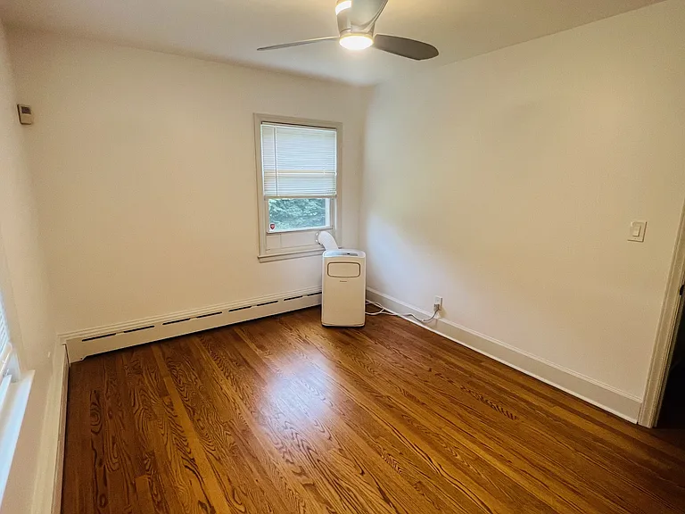 958 Middlesex Tpke — Photo 6