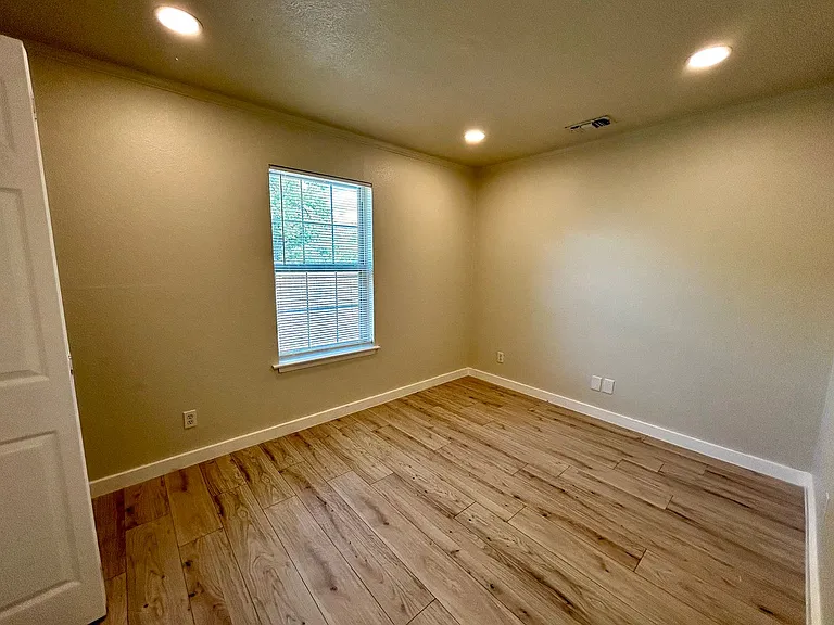 1005 W Martin Luther King Jr Blvd #A — Photo 24