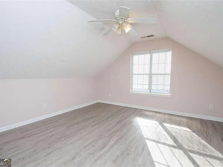 116 Sagamore Ln — Photo 7