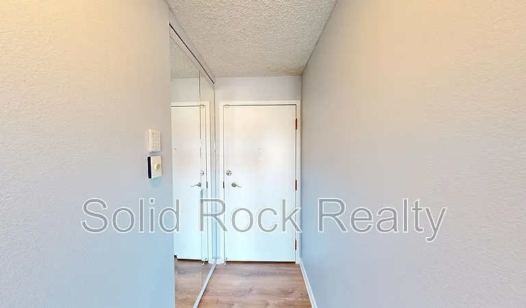 411 Lakewood Cir #B1110 — Photo 8
