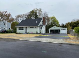 7 Cindy Cir, Milford, CT 06460