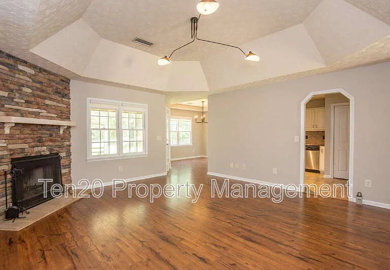 1018 Sugar Mill Dr — Photo 19