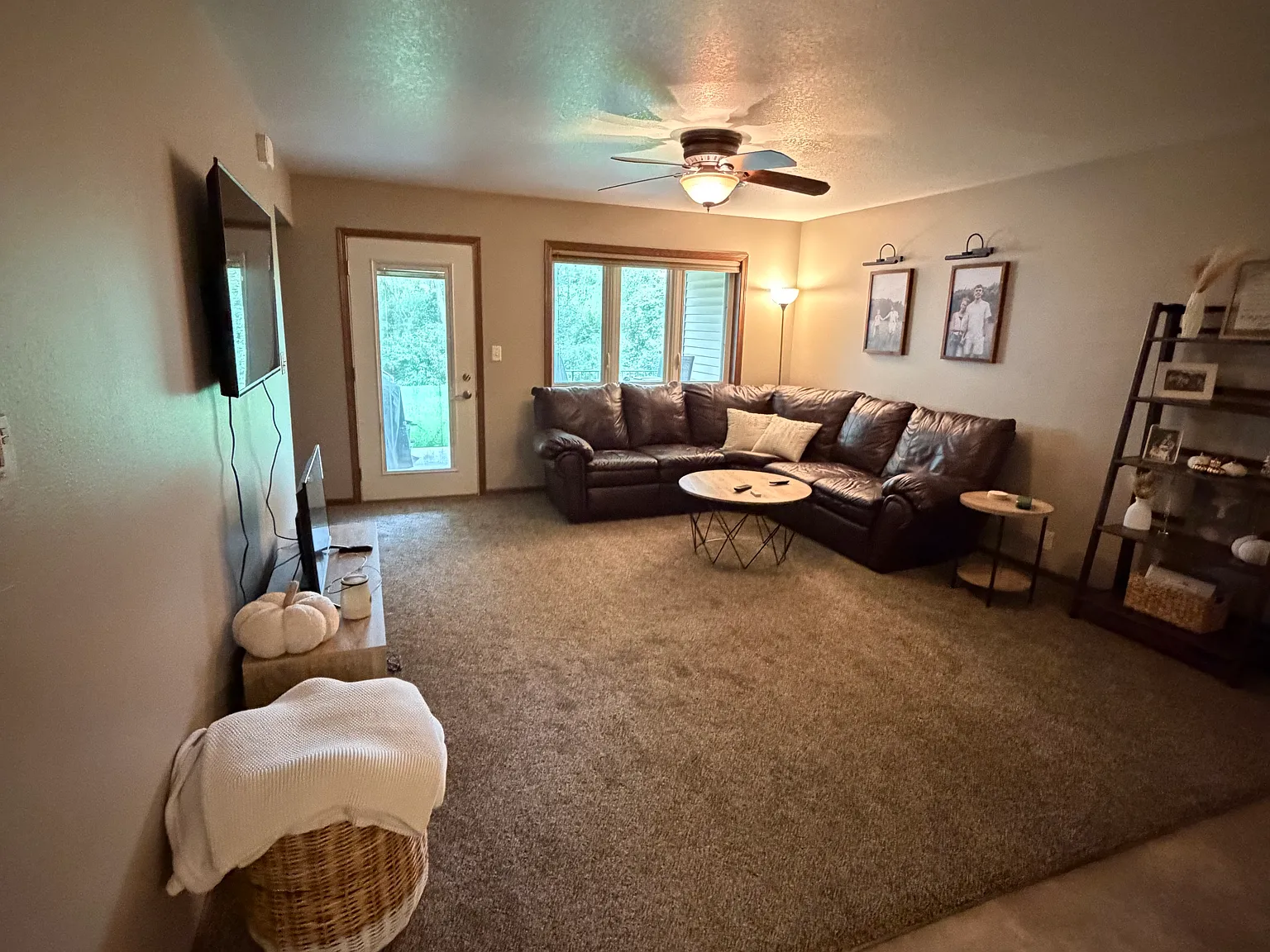 2 bed, $1,600 — Photo 4