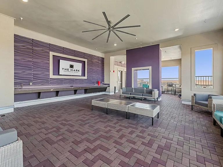 The Mark at Huebner Oaks — Photo 20