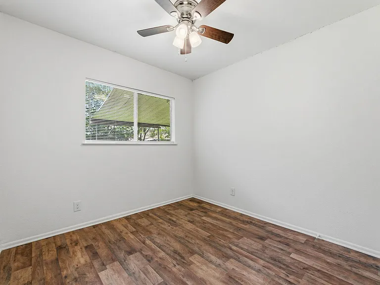 6601 Stonleigh Pl — Photo 17