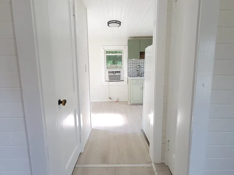 107A Hill St SE — Photo 4