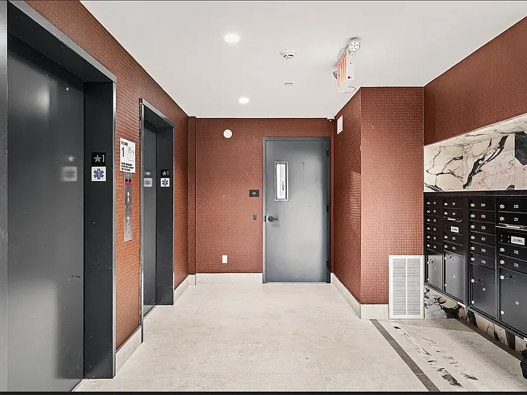 56-01 137th St #4EE — Photo 18