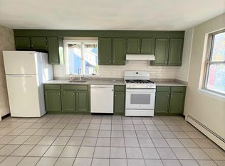 88 Overland Rd, Waltham, MA 02451