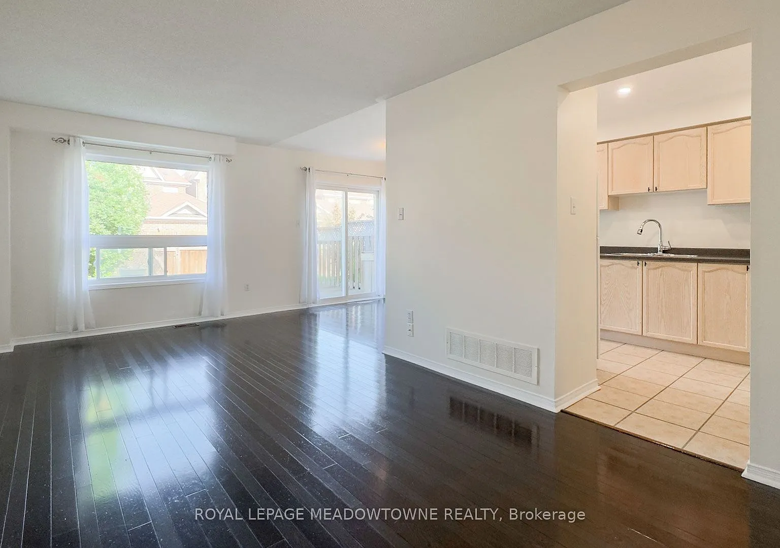 3 bed, $3,500 — Photo 4
