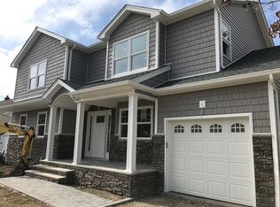 56 Lincoln Rd W, Plainview, NY 11803