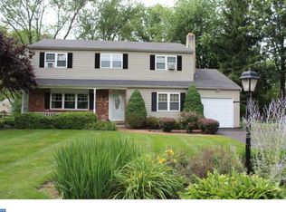 808 Elm St, Hatfield, PA 19440