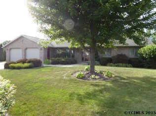 743 Walnut Ridge St, Peosta, IA 52068