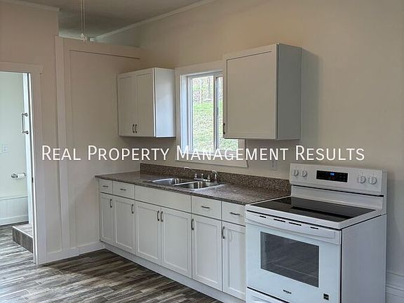4th image of 444 E Eble Rd
