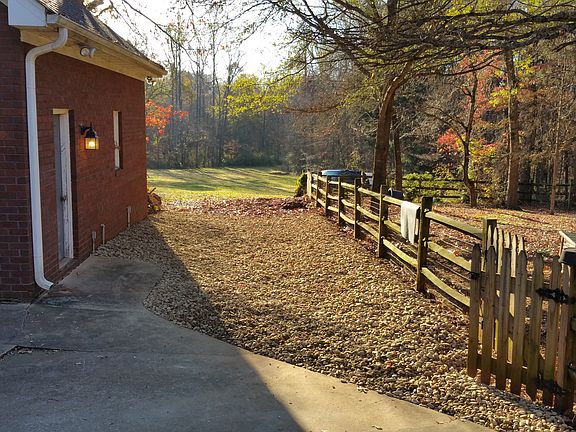 5511 Weddington Dog Run