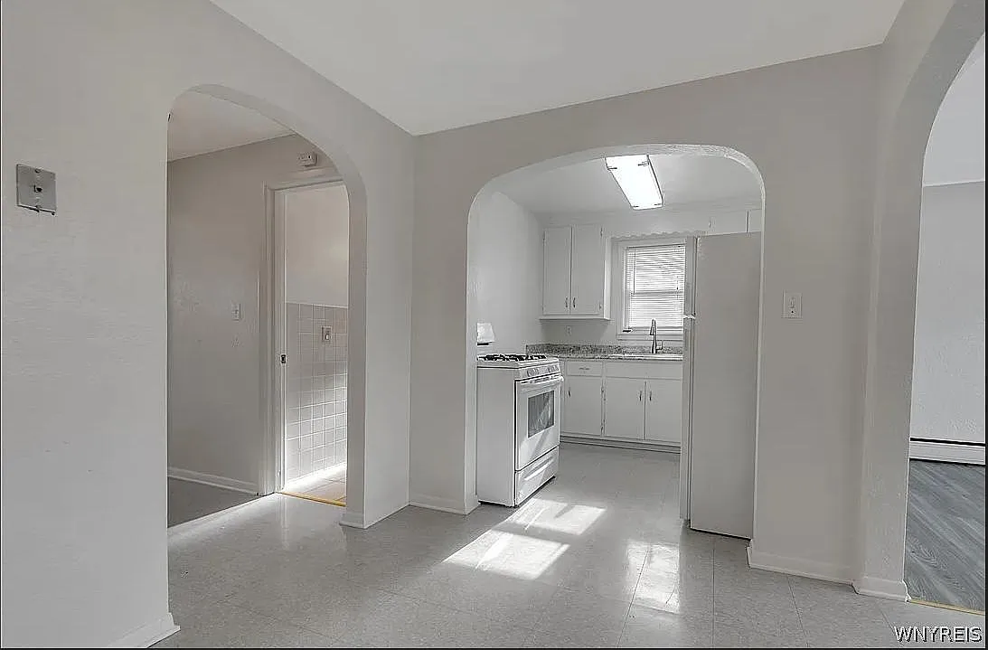 3455 James Ave — Photo 3