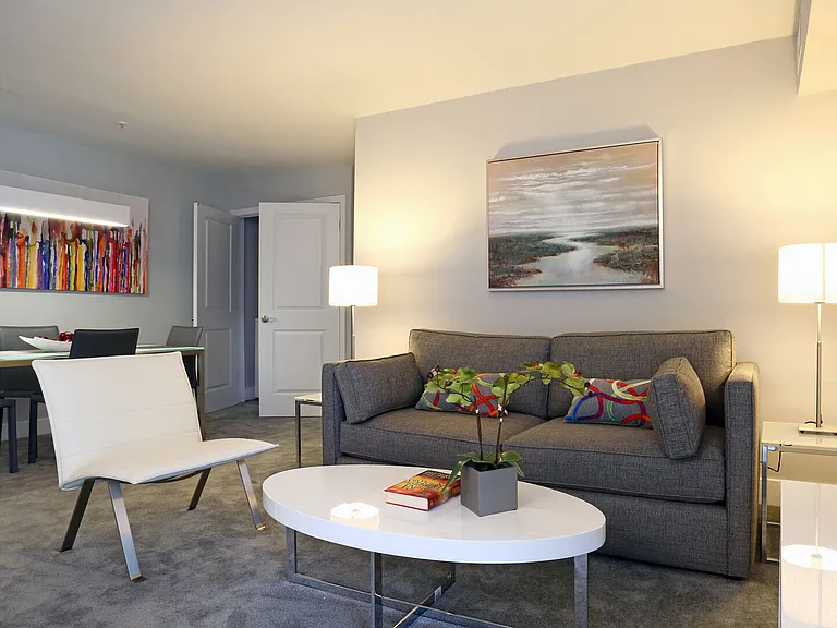 Hillside Apartments — Photo 6