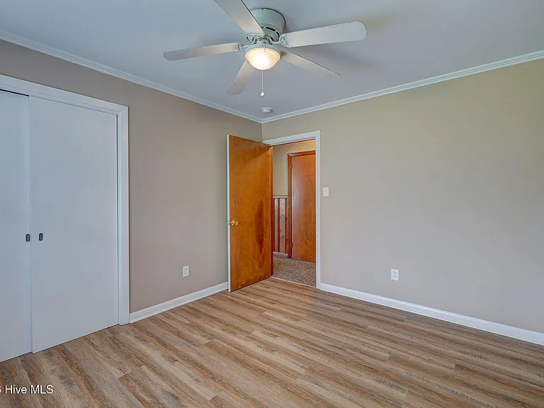 706 S 14th St — Photo 15