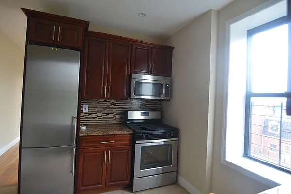 Rented by Hagstrom Management Inc | media 42