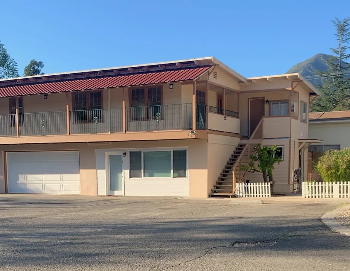 Apartment covers the entire 2nd floor of this two story building. - 312 E Matilija St #A