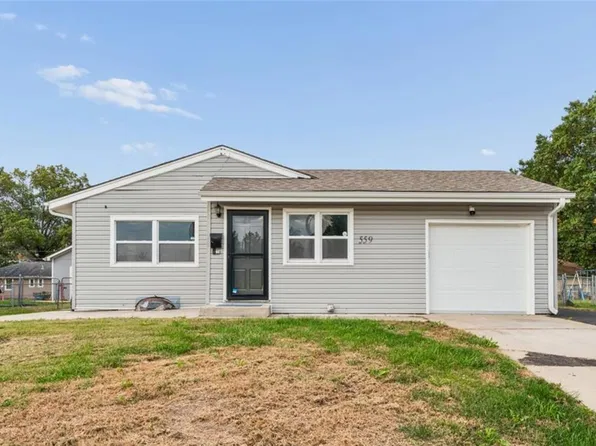 559 E Prairie St, Olathe, KS 66061