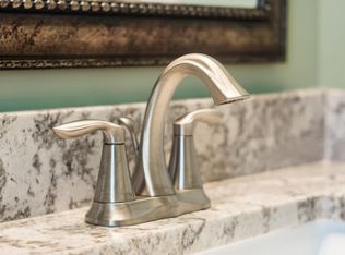 7447 Peachland Dr, Westerville, OH 43082