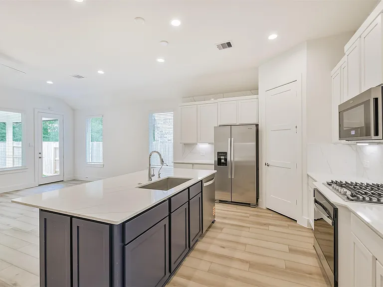 218 Springfield Terrace Ct — Photo 12