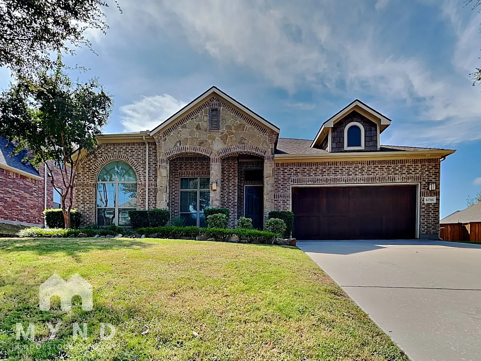 3 bed, 2.0 bath, 2506 sqft, $2,995 — Photo 1
