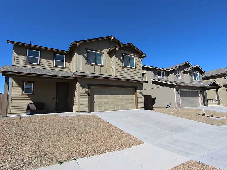 11880 Pegasus Rd — Photo 1