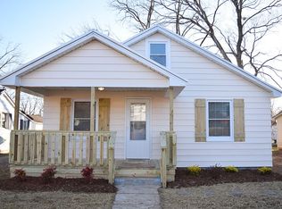 413 5th St, Lawrenceburg, TN 38464