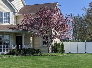 2443 Fairfax Ct, Columbus, IN 47203